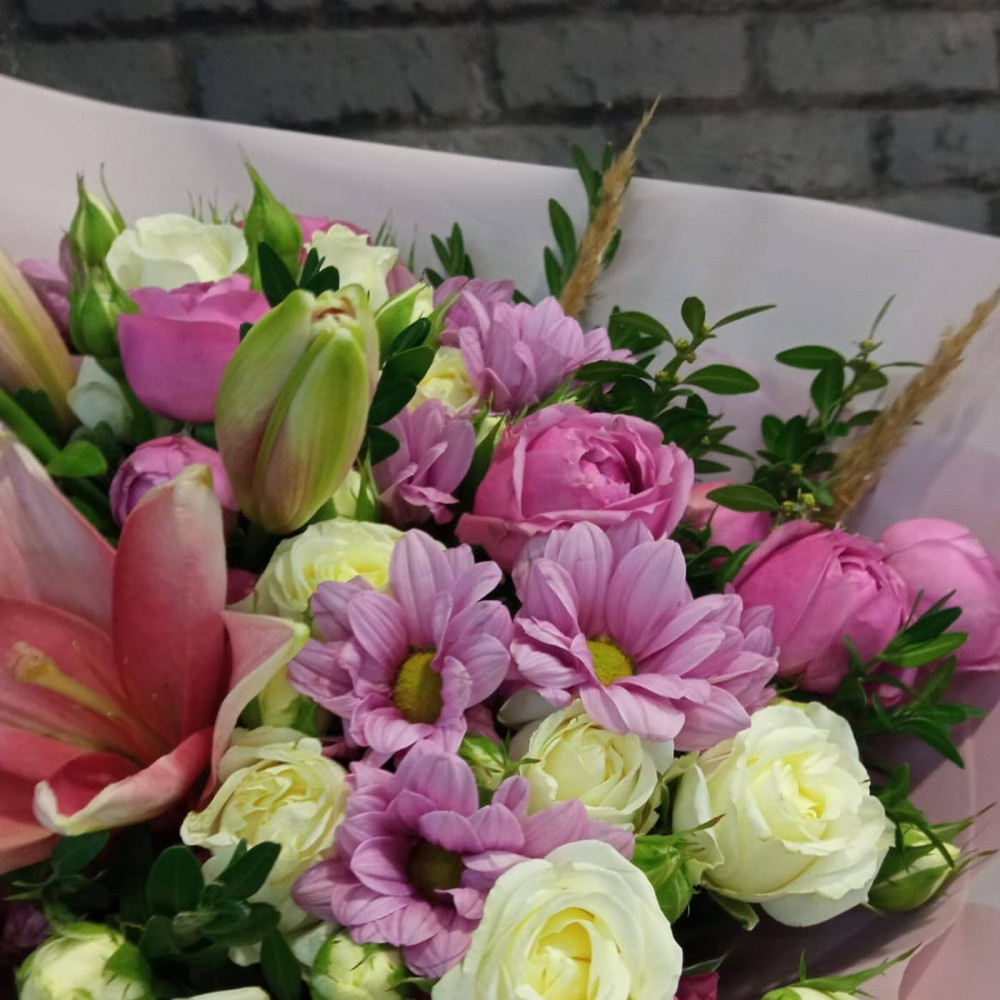 Букет цветов «Букет из лилии, роз и хризантем» - фото 2