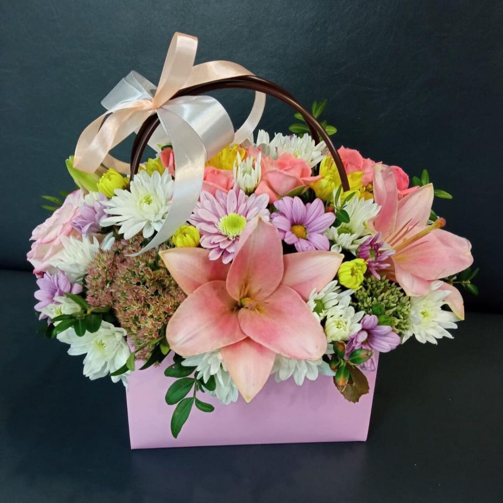Букет цветов «Композиция из лилий и хризантем»