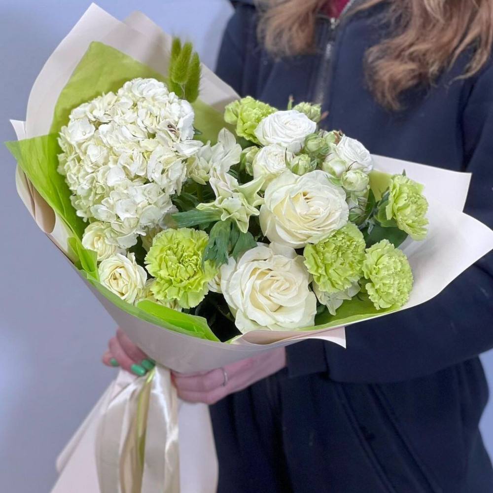 Букет цветов «Гортензия и розы» - фото 2